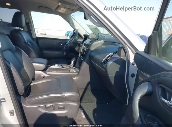 JN8AY2AC2P9180710 2023 NISSAN ARMADA Silver Vista interior delantera
