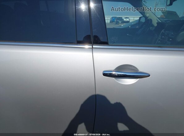 JN8AY2AC2P9180710 2023 NISSAN ARMADA Silver Vista interior trasera