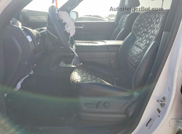JN8AY3EB5S9100767 2025 NISSAN ARMADA White Front interior view