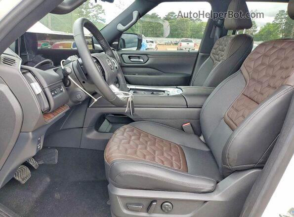 JN8AY3EBXT9122216 2026 NISSAN ARMADA White Front interior view