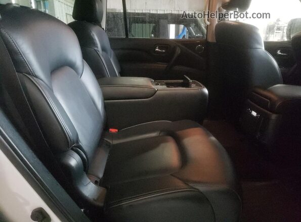 JN8AZ2AE4M9268247 2021 INFINITI QX80 White Vista interior trasera