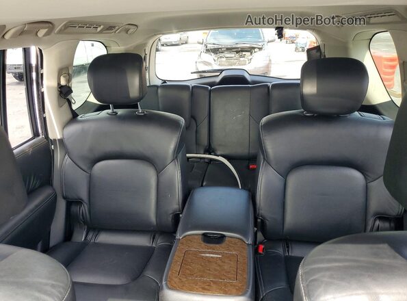 JN8AZ2NE5H9152930 2017 INFINITI QX80 Gray Հետևի նստատեղերի տեսք
