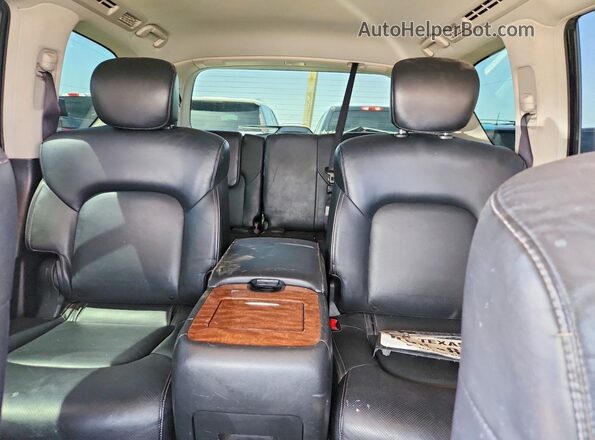 JN8AZ2NF0J9660611 2018 INFINITI QX80 Black Հետևի նստատեղերի տեսք