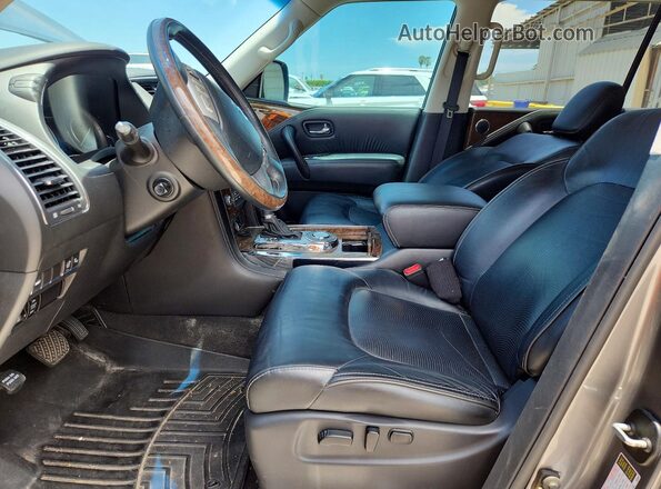 JN8AZ2NF7H9647364 2017 INFINITI QX80 Silver Սալոնի դիմացի տեսք