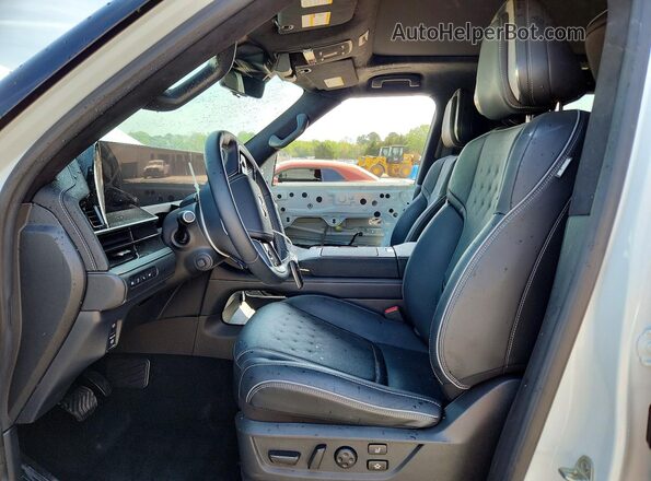 JN8AZ3CC2S9604718 2025 INFINITI QX80 White Вид салону спереду