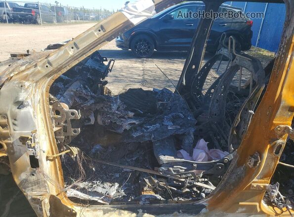 JN8BT3AB4SW173574 2025 NISSAN ROGUE Пожар Вид салона спереди