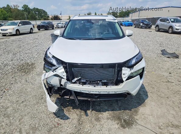 JN8BT3BA0RW357104 2024 NISSAN ROGUE Белый Вид спереди
