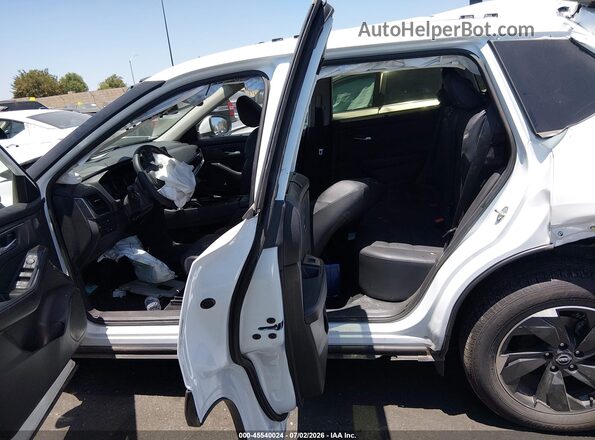 JN8BT3BA1SW008622 2025 NISSAN ROGUE White Widok naklejki z numerem VIN