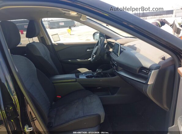 JN8BT3BA2PW405148 2023 NISSAN ROGUE Black Widok wnętrza z przodu
