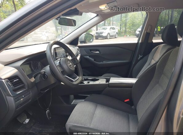 JN8BT3BA5PW404981 2023 NISSAN ROGUE Серый Вид салона спереди