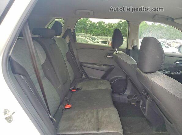 JN8BT3BA5PW435566 2023 NISSAN ROGUE White Vista interior trasera