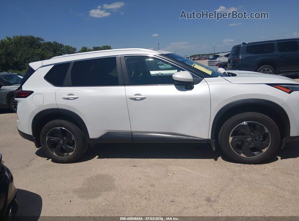 JN8BT3BA5SW004914 2025 NISSAN ROGUE White Вид задньої частини салону