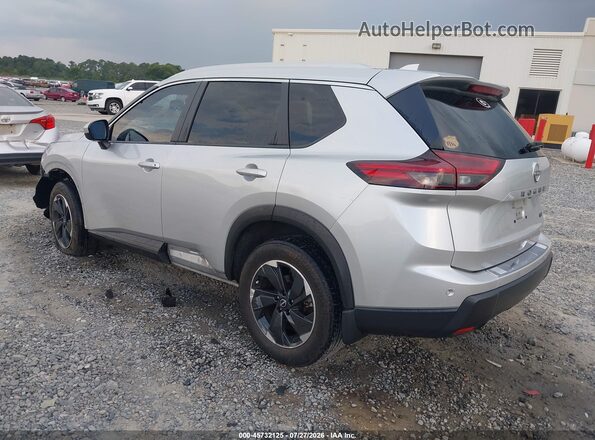 JN8BT3BA6RW002941 2024 NISSAN ROGUE Silver Задня ліва чверть