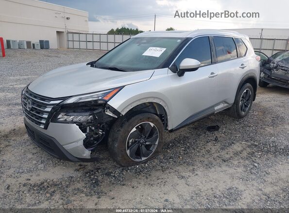 JN8BT3BA6RW002941 2024 NISSAN ROGUE Silver Передня ліва чверть