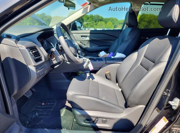 JN8BT3BA7SW011086 2025 NISSAN ROGUE Black Front interior view