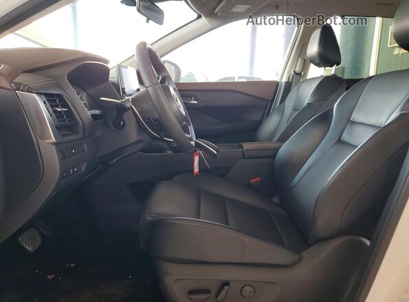 JN8BT3BA8PW418079 2023 NISSAN ROGUE White წინა სალონის ხედი