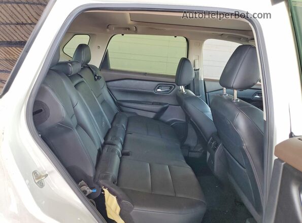 JN8BT3BA8PW418079 2023 NISSAN ROGUE White უკანა სალონის ხედი