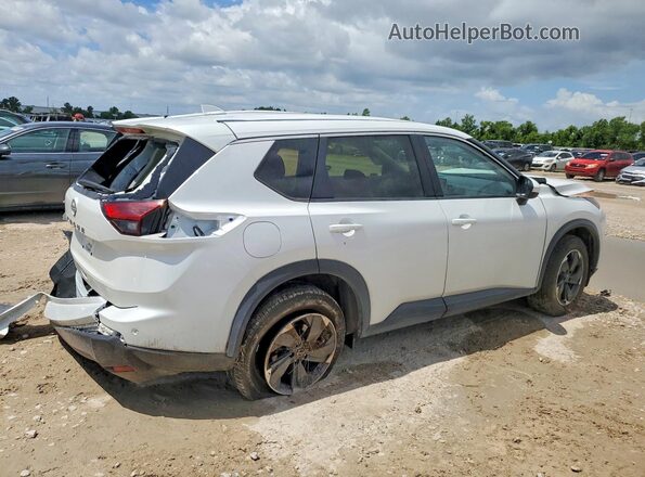 JN8BT3BA8SW344008 2025 NISSAN ROGUE White უკანა მარჯვენა