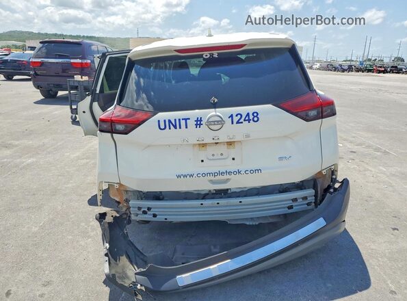 JN8BT3BA9PW421248 2023 NISSAN ROGUE White Widok z tyłu