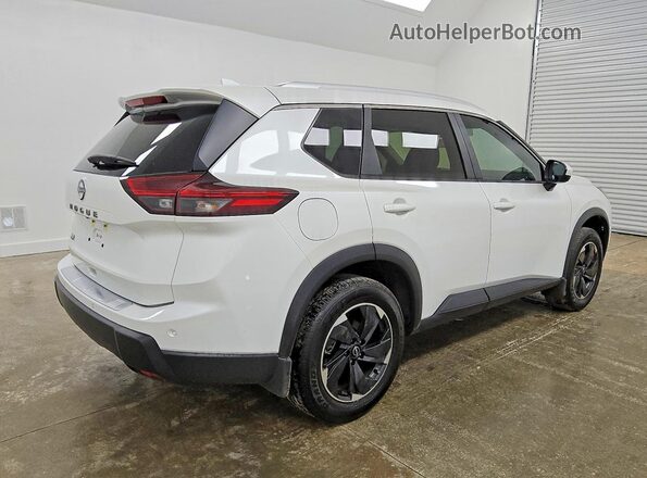 JN8BT3BA9SW011834 2025 NISSAN ROGUE White Trasero derecho