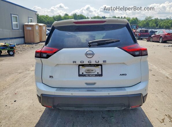 JN8BT3BB0SW159721 2025 NISSAN ROGUE White Հետևի տեսք