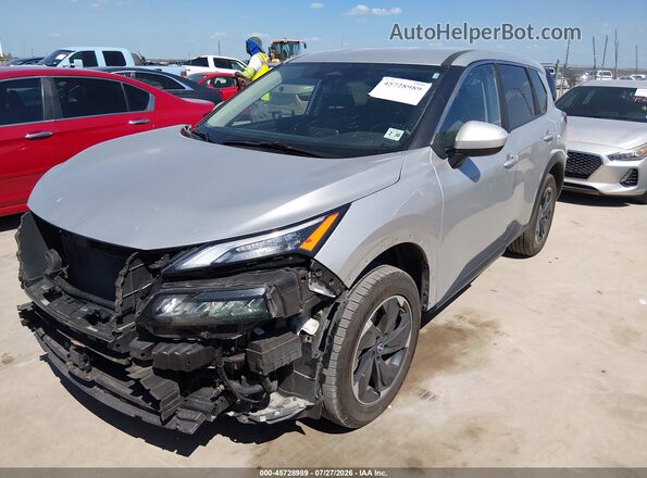 JN8BT3BB4SW160824 2025 NISSAN ROGUE Silver Առջևի ձախ երեք քառորդ տեսարան