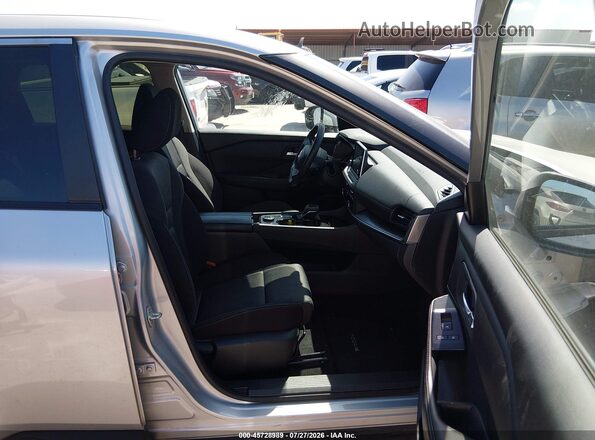 JN8BT3BB4SW160824 2025 NISSAN ROGUE Silver Սալոնի դիմացի տեսք
