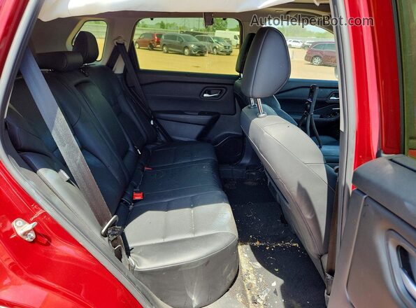 JN8BT3BB5RW174497 2024 NISSAN ROGUE Red უკანა სავარძლების ხედი