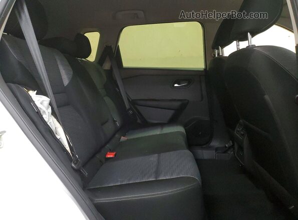 JN8BT3BB8PW192926 2023 NISSAN ROGUE White Вид задньої частини салону