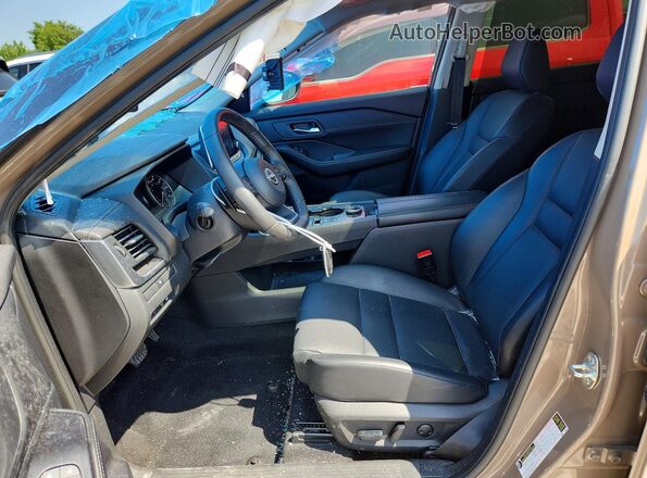 JN8BT3BB8RW286503 2024 NISSAN ROGUE Brown Front interior view