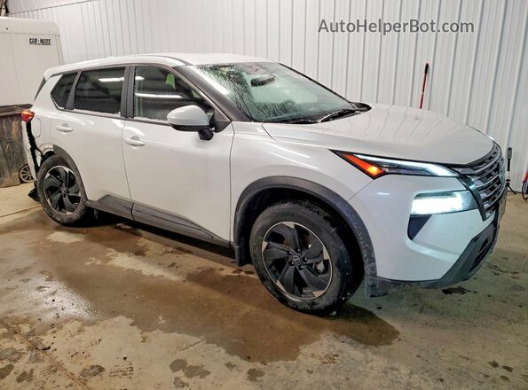 JN8BT3BB9SW146045 2025 NISSAN ROGUE White Delantero derecho