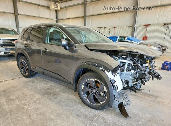 JN8BT3BBXSW143025 2025 NISSAN ROGUE Серый Передняя правая четверть