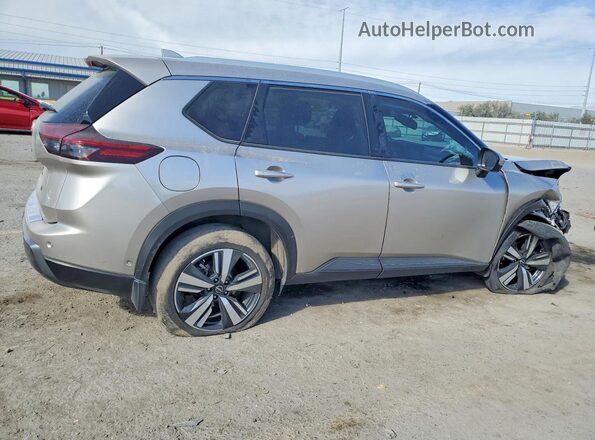 JN8BT3CA2RW360603 2024 NISSAN ROGUE Gray Trasero derecho