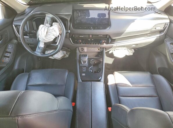 JN8BT3CA2RW360603 2024 NISSAN ROGUE Gray Vista del salpicadero
