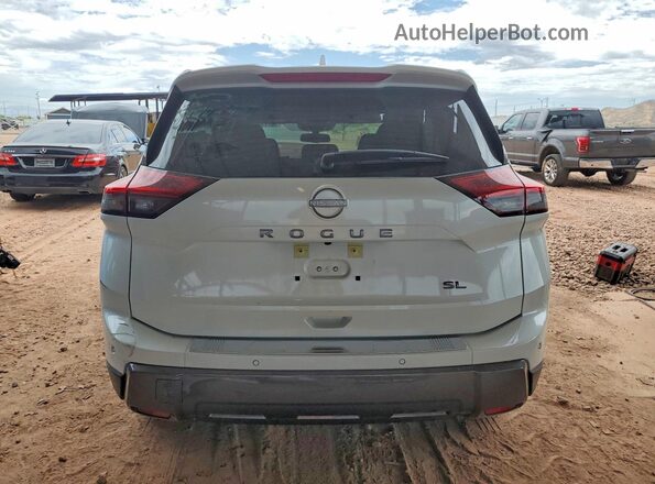 JN8BT3CA2SW002049 2025 NISSAN ROGUE White Rear view