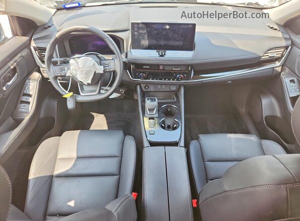 JN8BT3CAXSW000324 2025 NISSAN ROGUE Silver Առջևի վահանակի տեսք