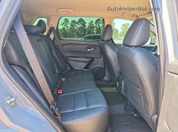 JN8BT3CAXSW006799 2025 NISSAN ROGUE Gray უკანა სავარძლების ხედი