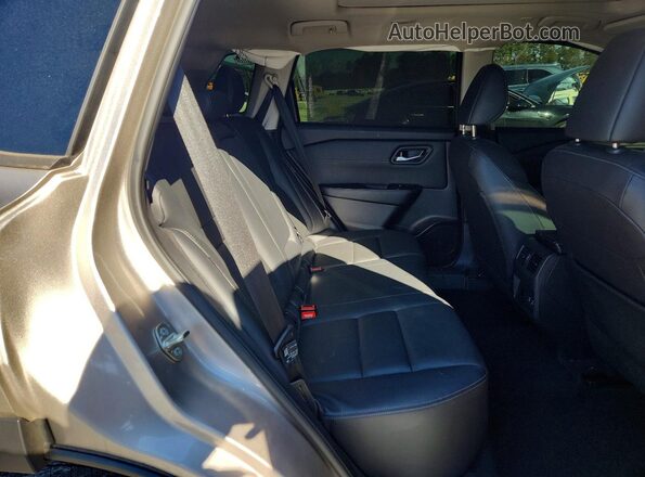 JN8BT3CAXSW008066 2025 NISSAN ROGUE Silver Вид задніх сидінь