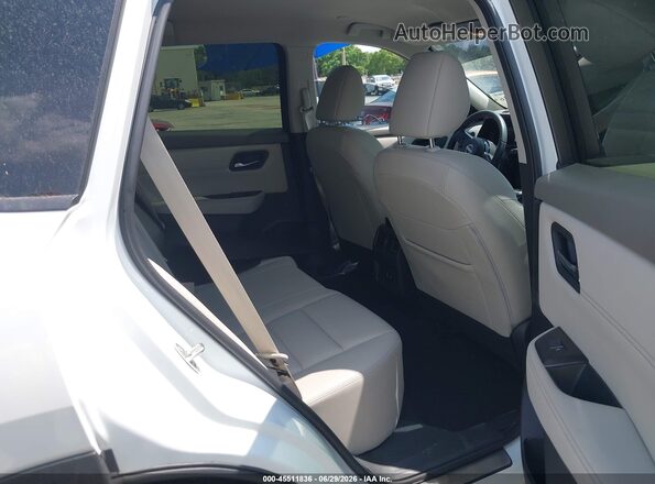 JN8BT3CB1RW449524 2024 NISSAN ROGUE White Widok naklejki z numerem VIN