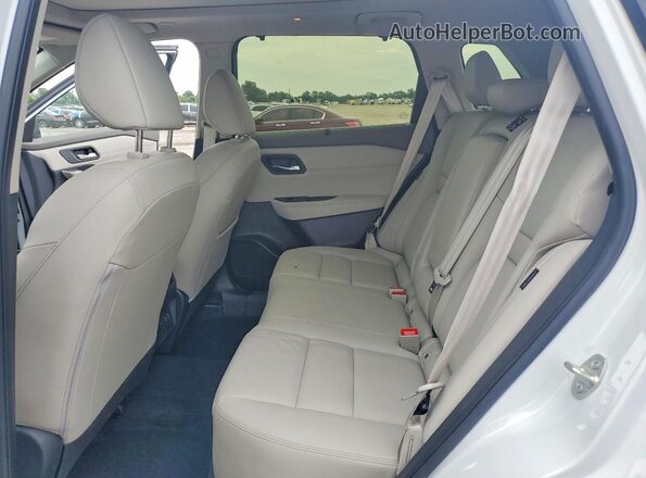 JN8BT3CB5SW168848 2025 NISSAN ROGUE White Вид задньої частини салону