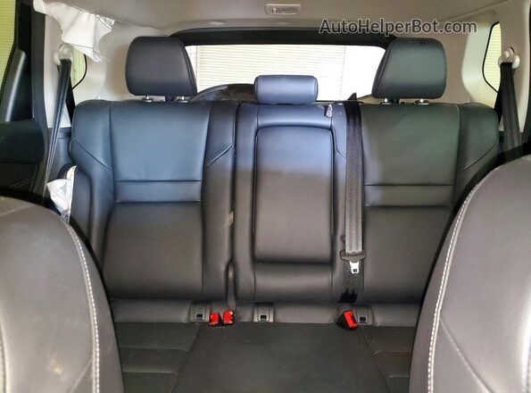 JN8BT3CB8RW439752 2024 NISSAN ROGUE White Rear seats view