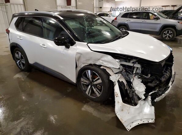 JN8BT3CB8RW439752 2024 NISSAN ROGUE White Front right