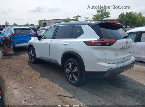 JN8BT3CB8SW162624 2025 NISSAN ROGUE White Trasero izquierdo