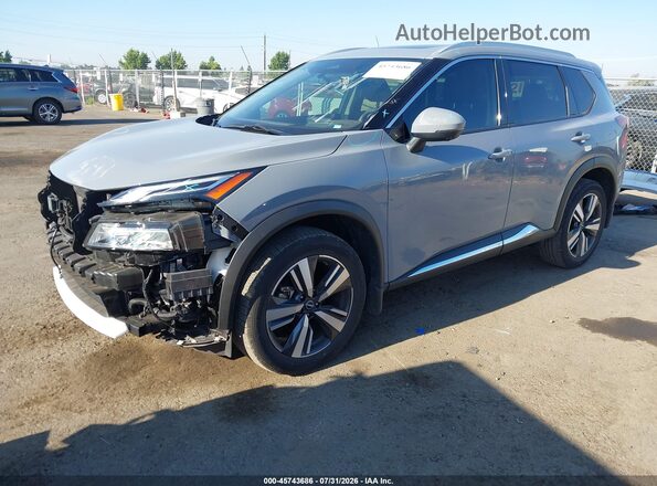 JN8BT3DC2PW106919 2023 NISSAN ROGUE Gray Vista tres cuartos delantera izquierda