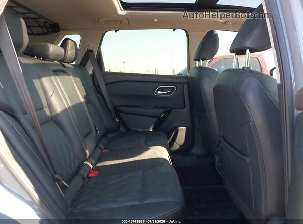 JN8BT3DC2PW106919 2023 NISSAN ROGUE Gray Vista de la etiqueta del VIN