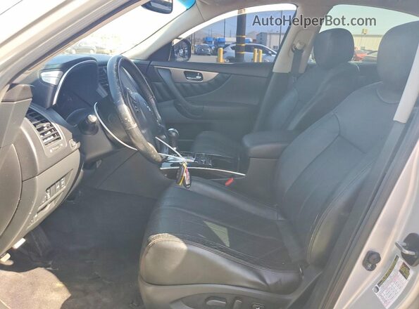 JN8CS1MU1HM141372 2017 INFINITI QX70 Silver Вид салону спереду