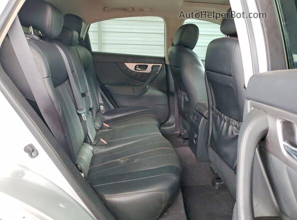 JN8CS1MU7HM142123 2017 INFINITI QX70 Silver Rear interior view