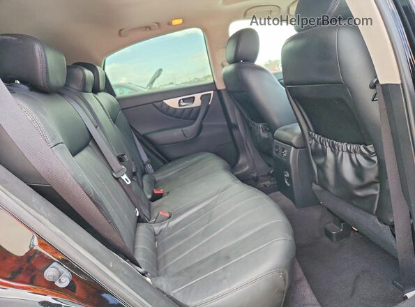 JN8CS1MU7HM142283 2017 INFINITI QX70 Black Rear interior view
