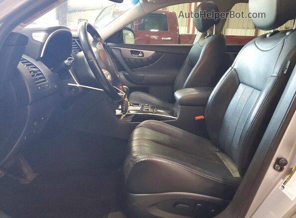 JN8CS1MW2GM752270 2016 INFINITI QX70 Silver Вид салону спереду