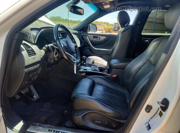 JN8CS1MW6HM414520 2017 INFINITI QX70 White Front interior view